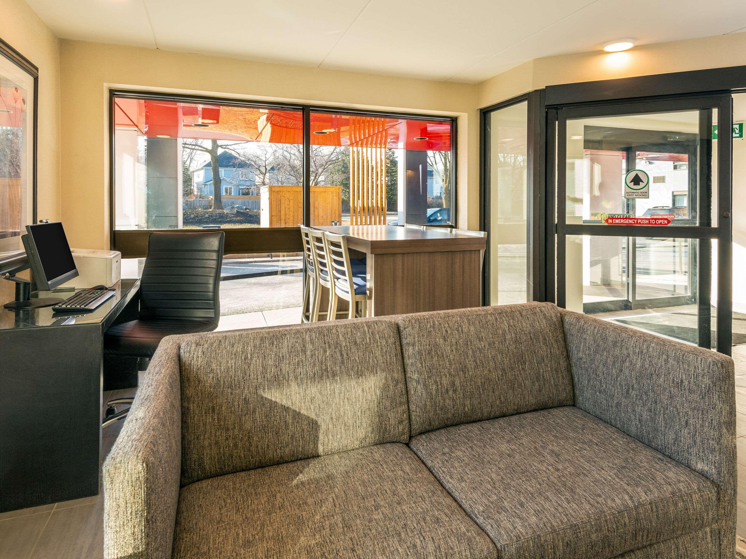 Comfort Inn West Οττάβα Εξωτερικό φωτογραφία